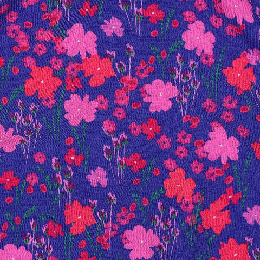 
                  
                    Soepele kobaltblauwe stof met roze en rode bloemetjes, viscose
                  
                