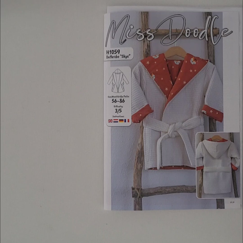 
                  
                    Laad en speel video in Galerijweergave, Patroon - babybadjasje
                  
                